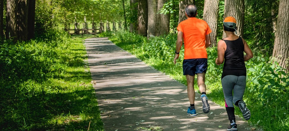环足奖年度最佳中场候选：维尔茨、若昂-内维斯、佩德里在列